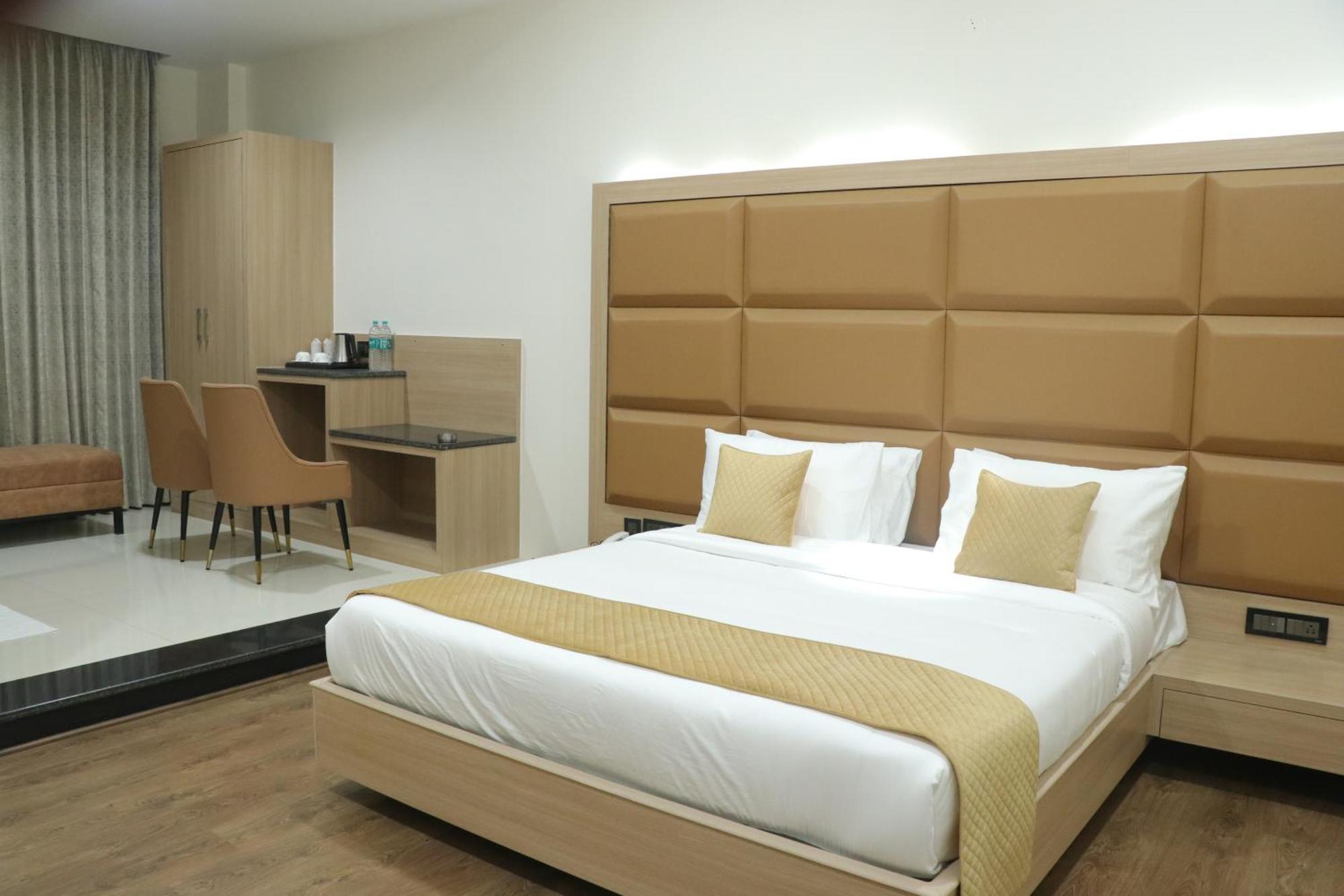 Hotel Pt Moolraj Residency Una  Exterior foto