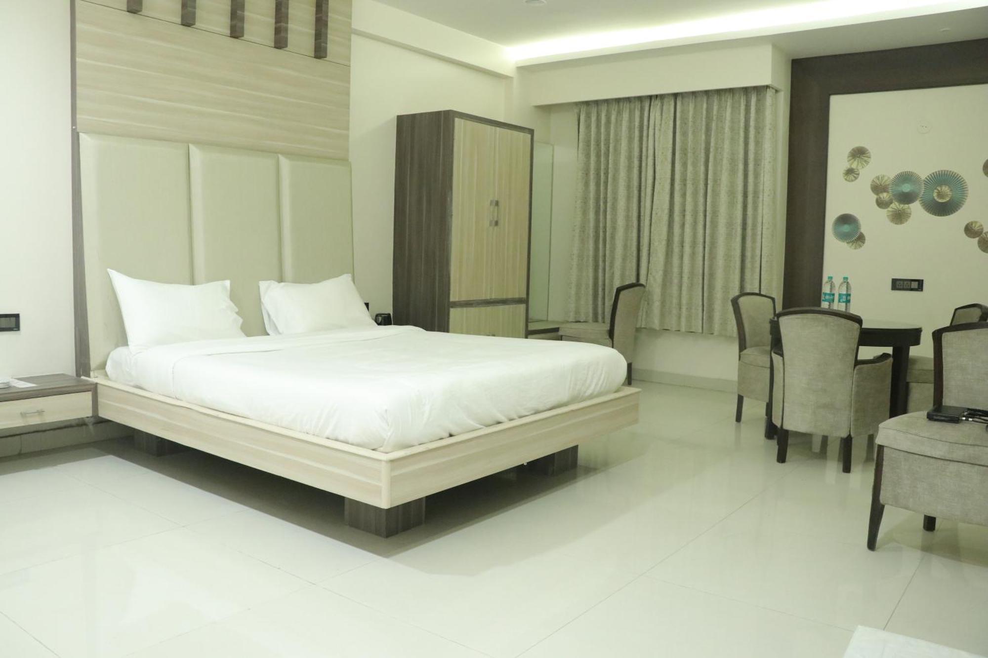 Hotel Pt Moolraj Residency Una  Exterior foto