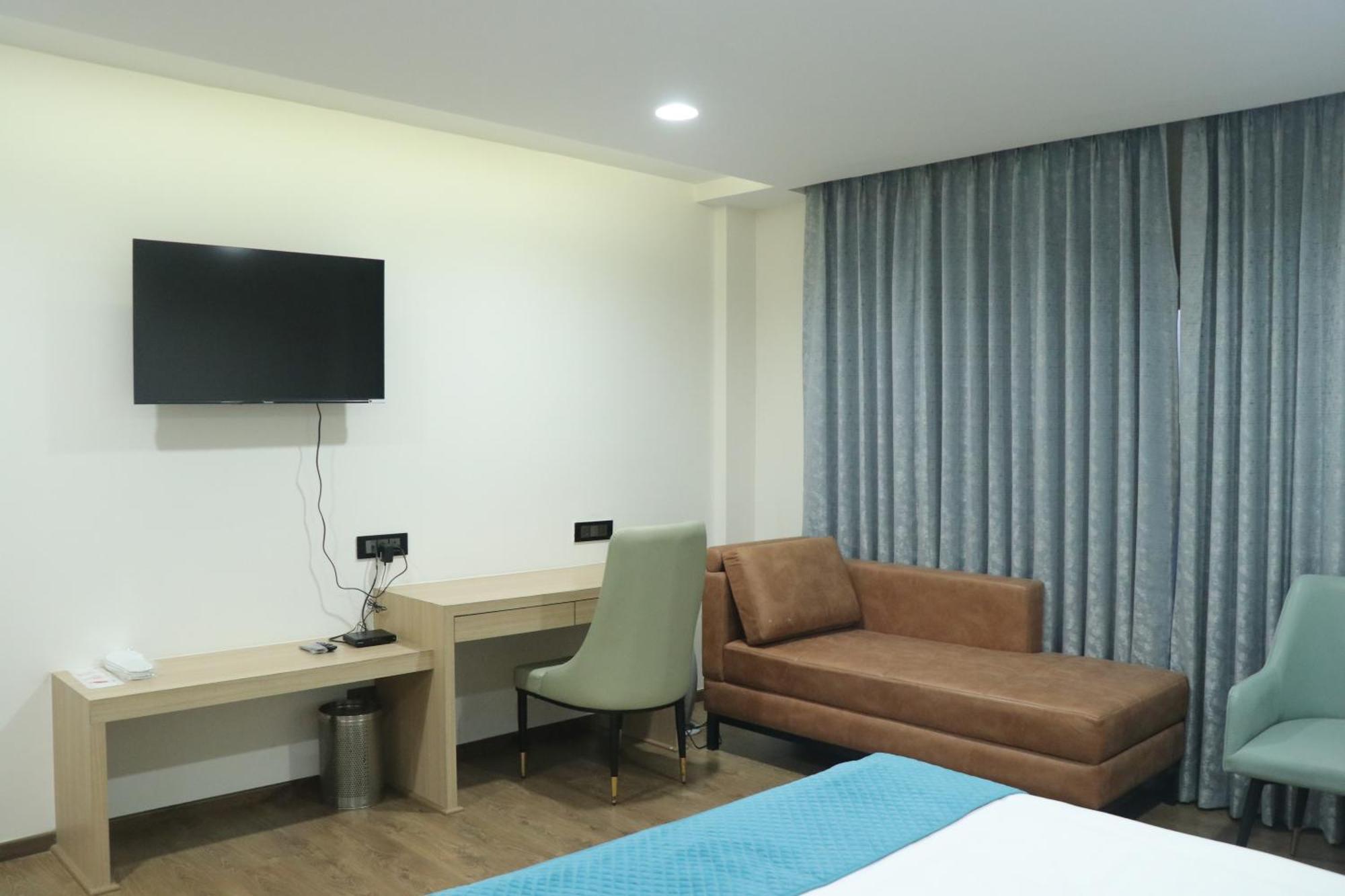 Hotel Pt Moolraj Residency Una  Exterior foto