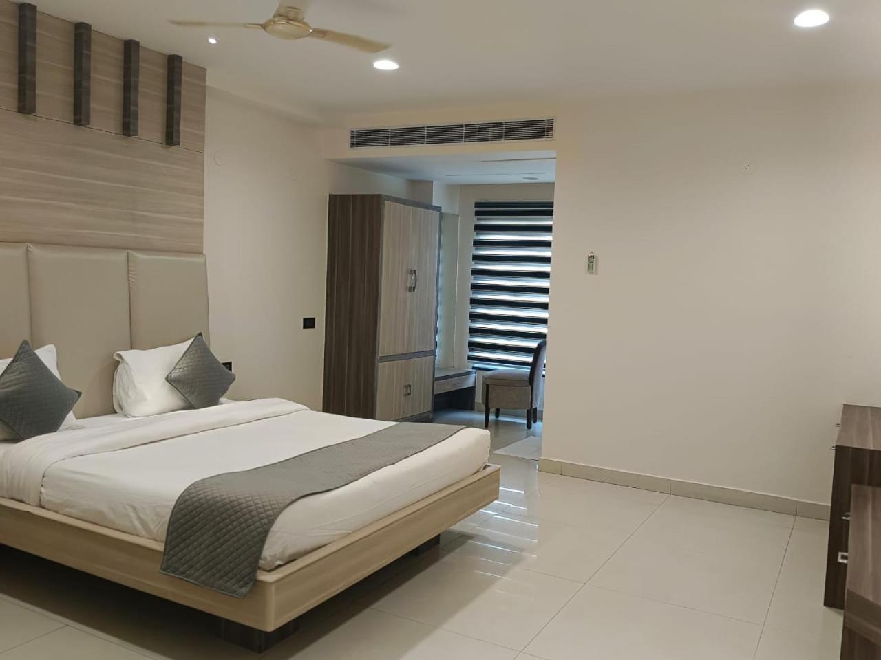 Hotel Pt Moolraj Residency Una  Exterior foto
